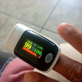 Pulse Oximeter Fingertip - Saturation Oxygen Monitor Fingertip - Heart Rate Monitor Without Battery photo review