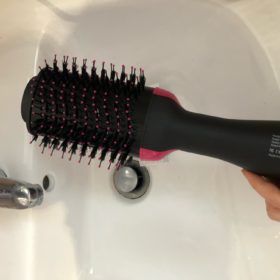 One Step Hair Dryer Hot Air Brush And Volumizer Hot Air Brush photo review