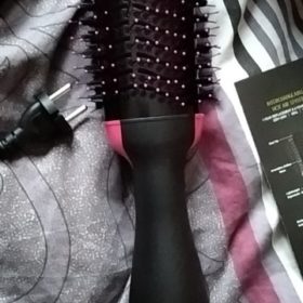 One Step Hair Dryer Hot Air Brush And Volumizer Hot Air Brush photo review