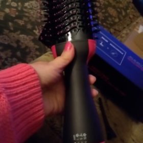 One Step Hair Dryer Hot Air Brush And Volumizer Hot Air Brush photo review