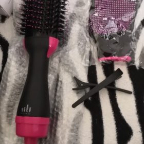 One Step Hair Dryer Hot Air Brush And Volumizer Hot Air Brush photo review