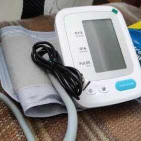 Digital Blood Pressure Monitor Upper Arm Cuff Automatic Home BP Sphygmomanometers photo review